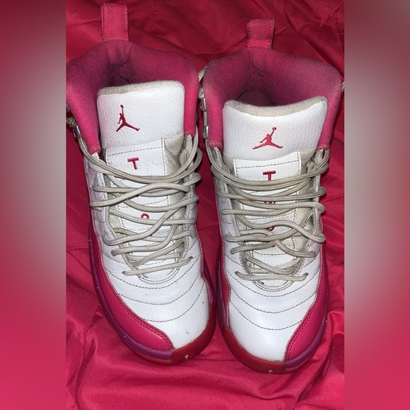 Jordans - Picture 2 of 7